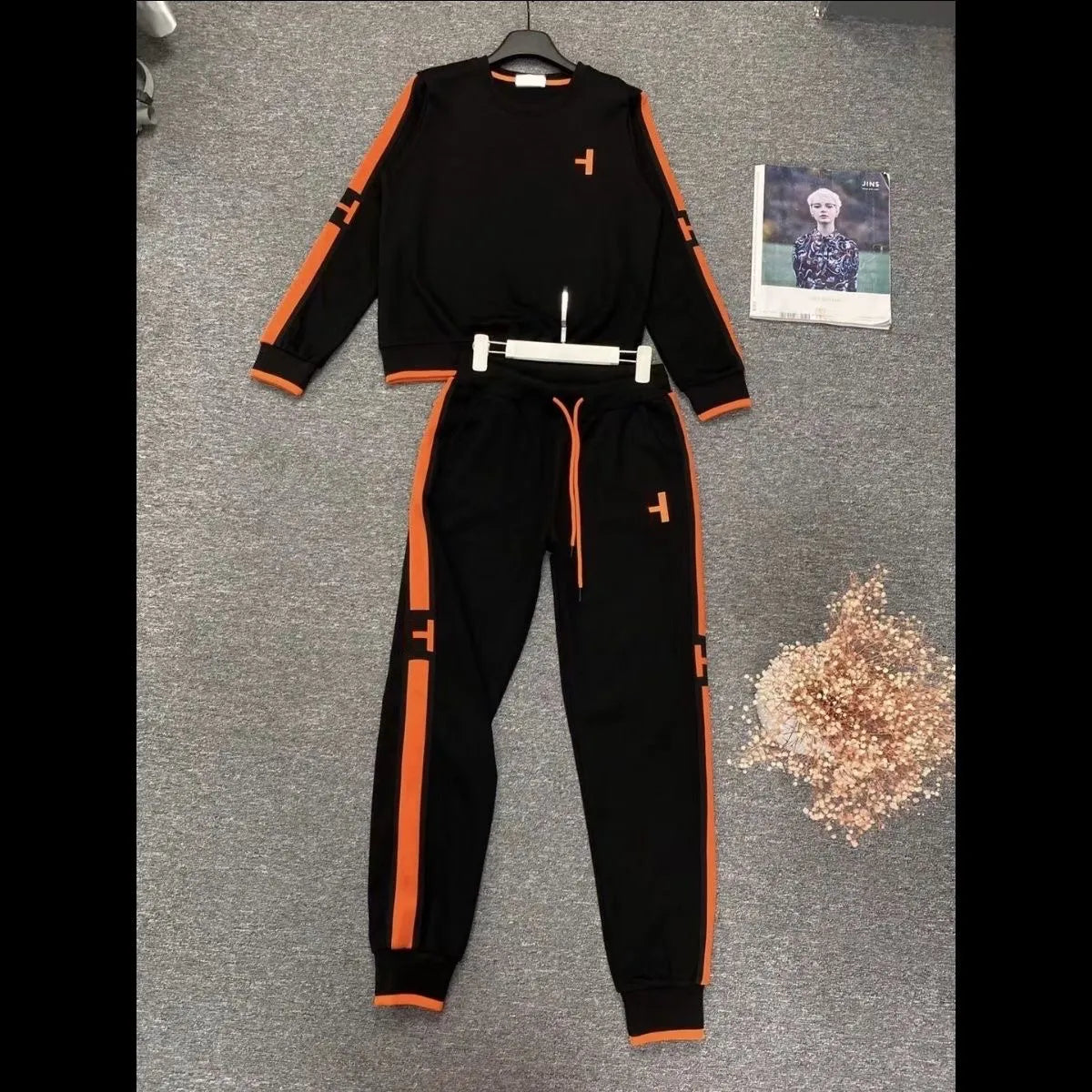 Designer Sports Suit, round Neck Casual Sweatshirt, Trousers, Fashion Brand Versatile Pullover Two-Piece Set for Men and Women