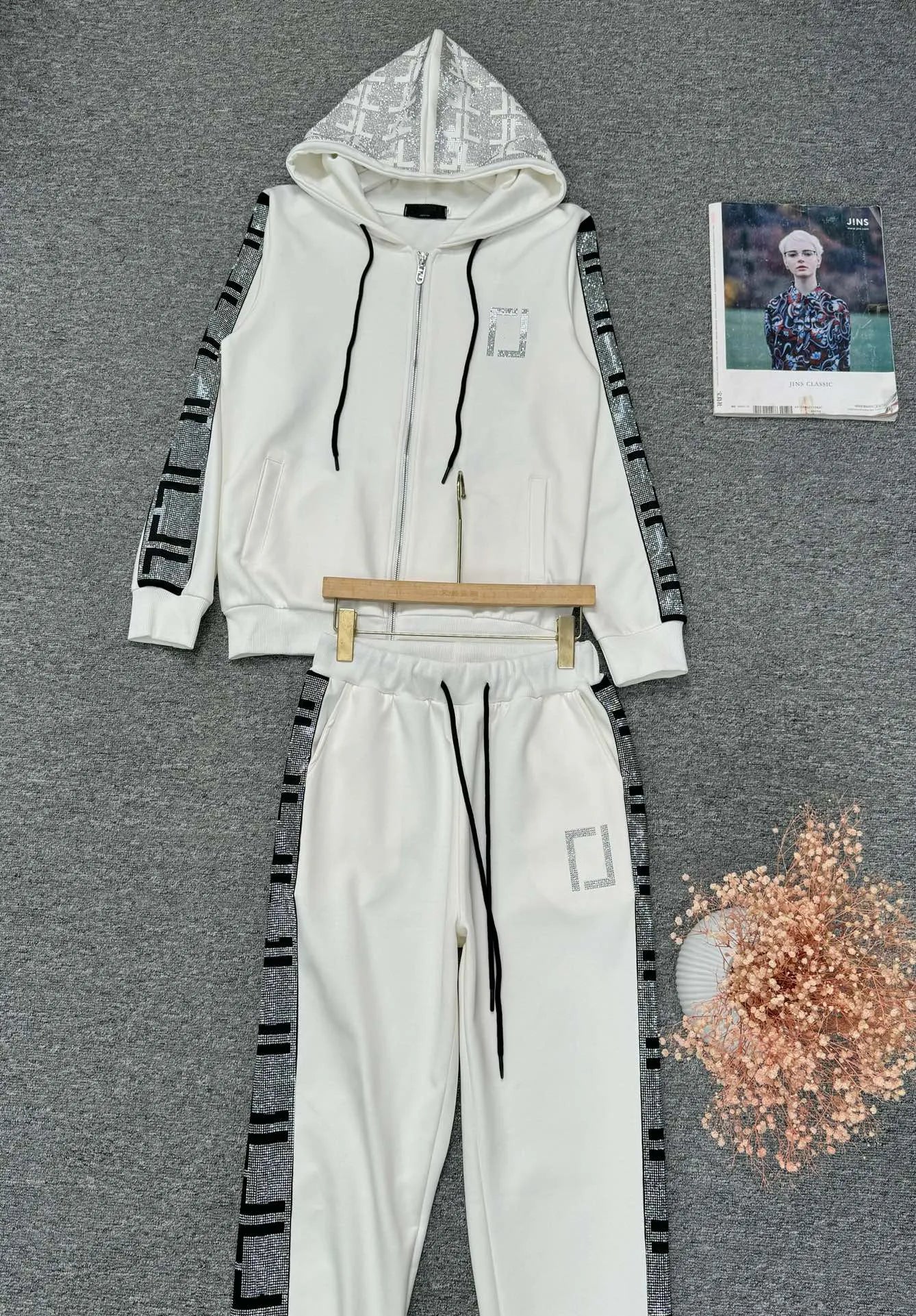 Designer Fashionable Colorful Crystal Diamond Letter Sweatshirt and Trousers Two-Piece Set for Women Autumn and Winter Suit for Men and Women M-2XL